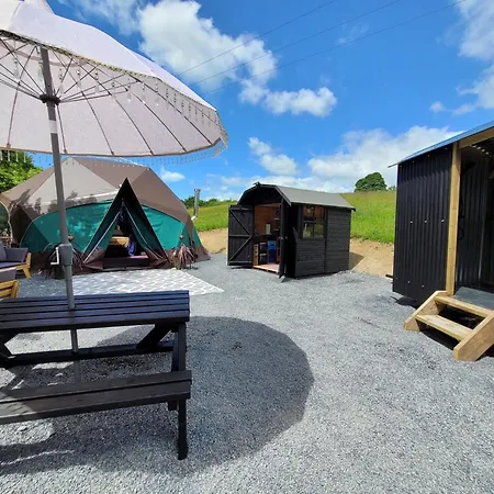 Luxury Glamping In The Stargazer Dome - Beautiful Private Setting Close To Narberth Exterior photo