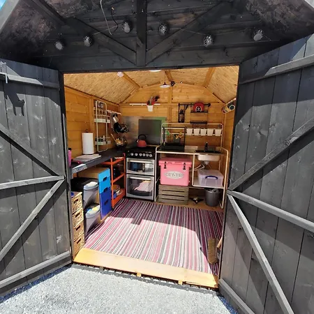 Luxury Glamping In The Stargazer Dome - Beautiful Private Setting Close To Narberth Exterior photo